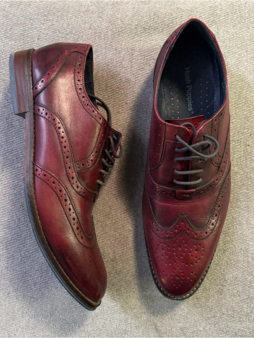Hush Puppies Men's Burgundy Leather Wingtip Oxfords